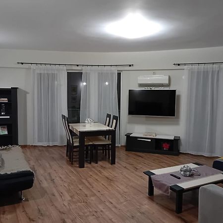 Panorama Apartament Plaza Tower Сату-Маре Екстер'єр фото